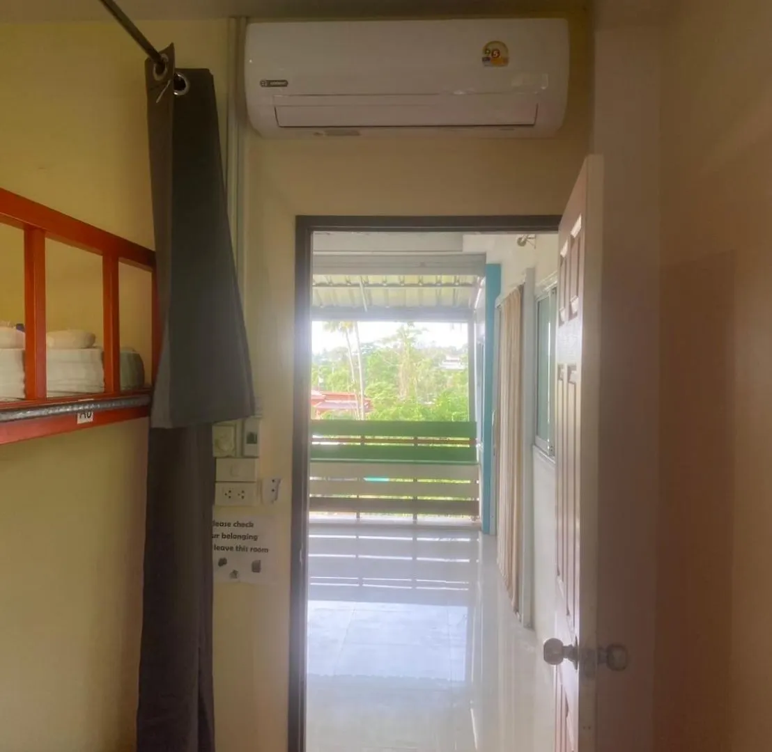 Lanta Just Come Hotel Ко-Ланта